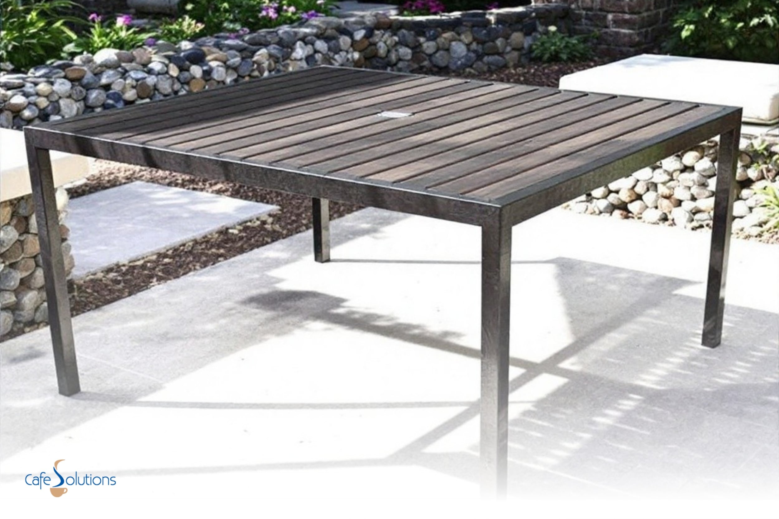 what material to use for outdoor table top